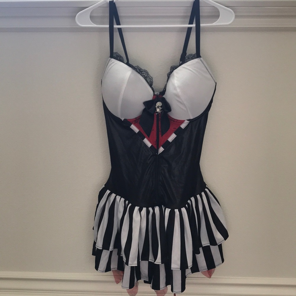 Women’s Spirit Halloween Pirate Costume